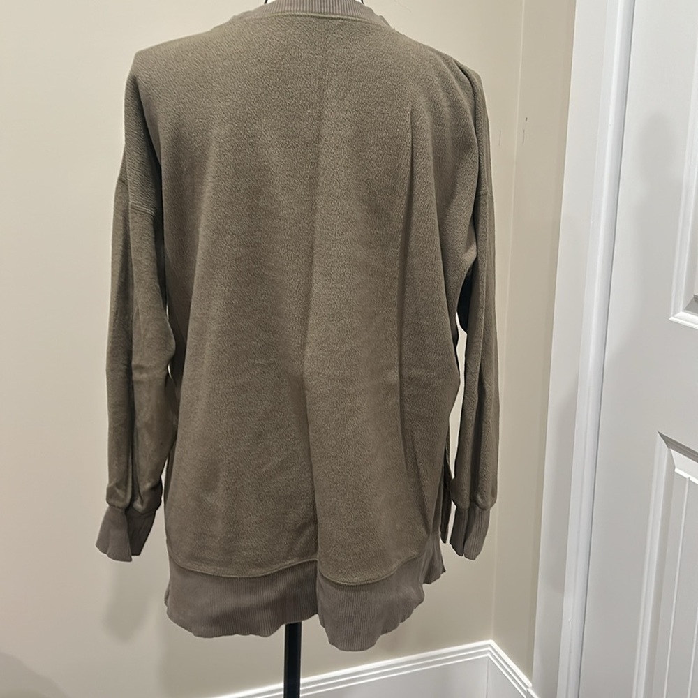 Aerie sweatshirt - Picture 2 of 5